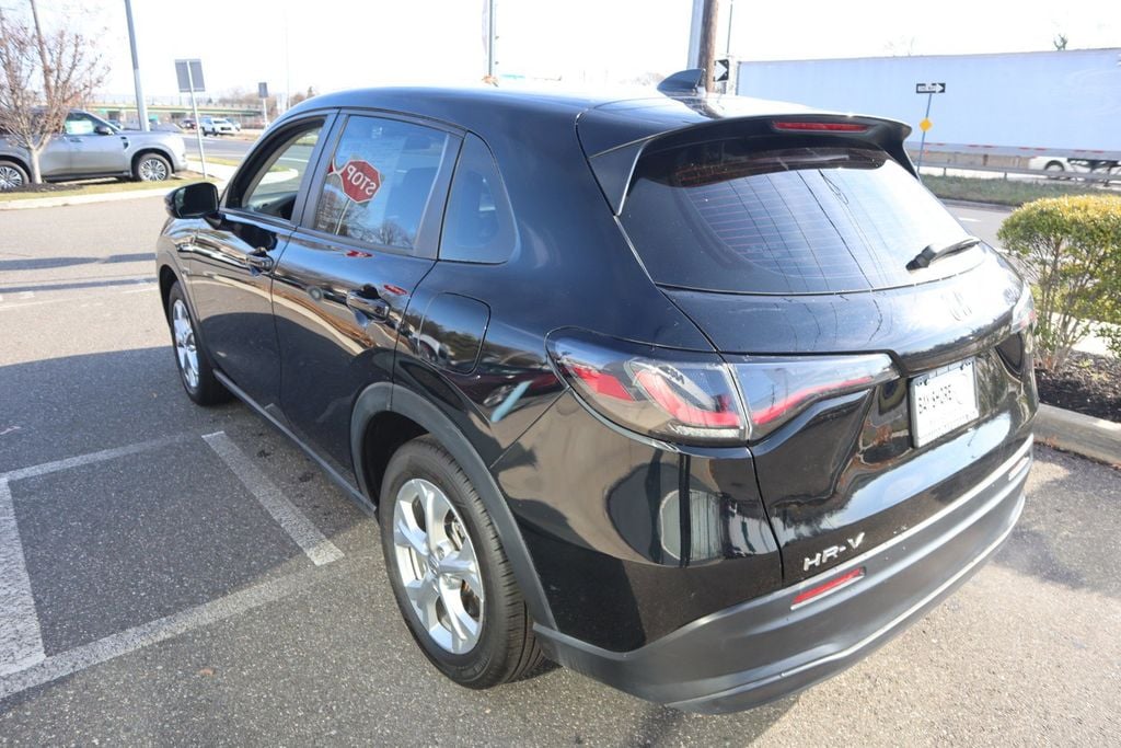 2025 Honda HR-V LX - Photo 8