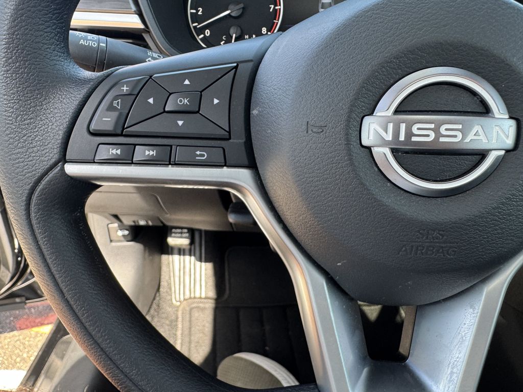 2025 Nissan Altima SV - Photo 24