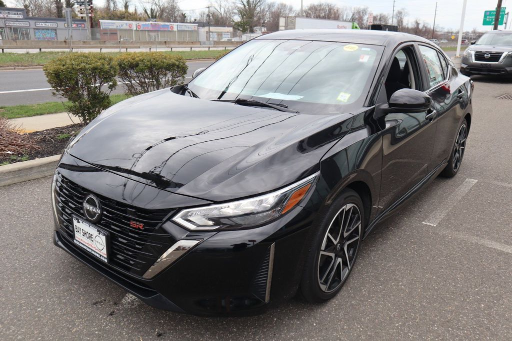 2024 Nissan Sentra SR - Photo 9