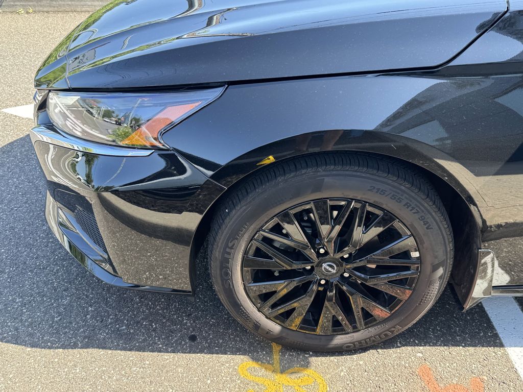 2025 Nissan Altima SV - Photo 10