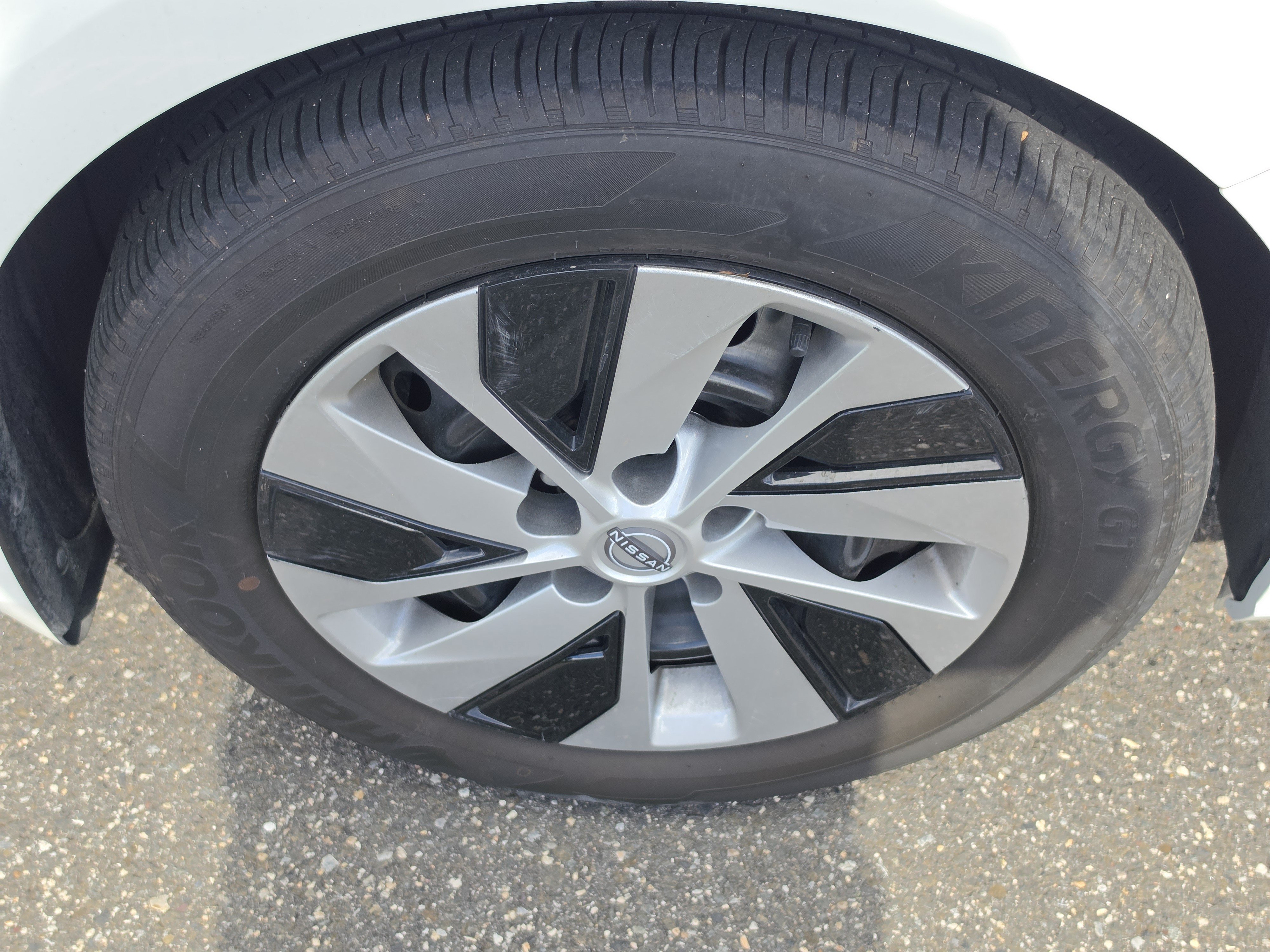 2025 Nissan Altima S - Photo 10