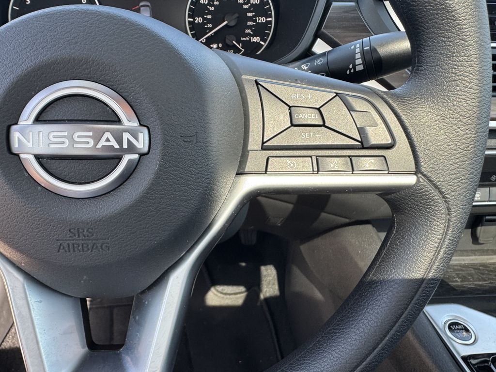 2025 Nissan Altima SV - Photo 25