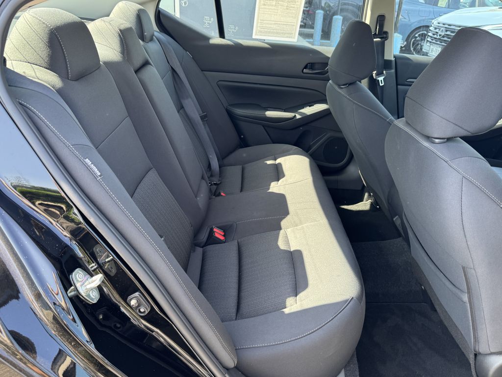 2025 Nissan Altima SV - Photo 33