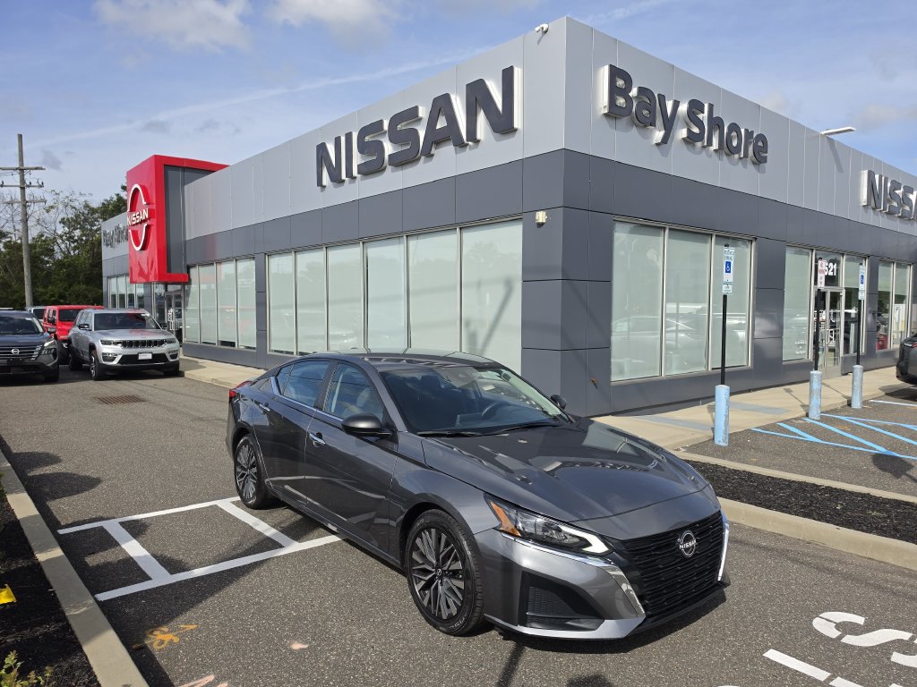 Certified 2024 Nissan Altima SV with VIN 1N4BL4DV3RN322957 for sale in Bay Shore, NY