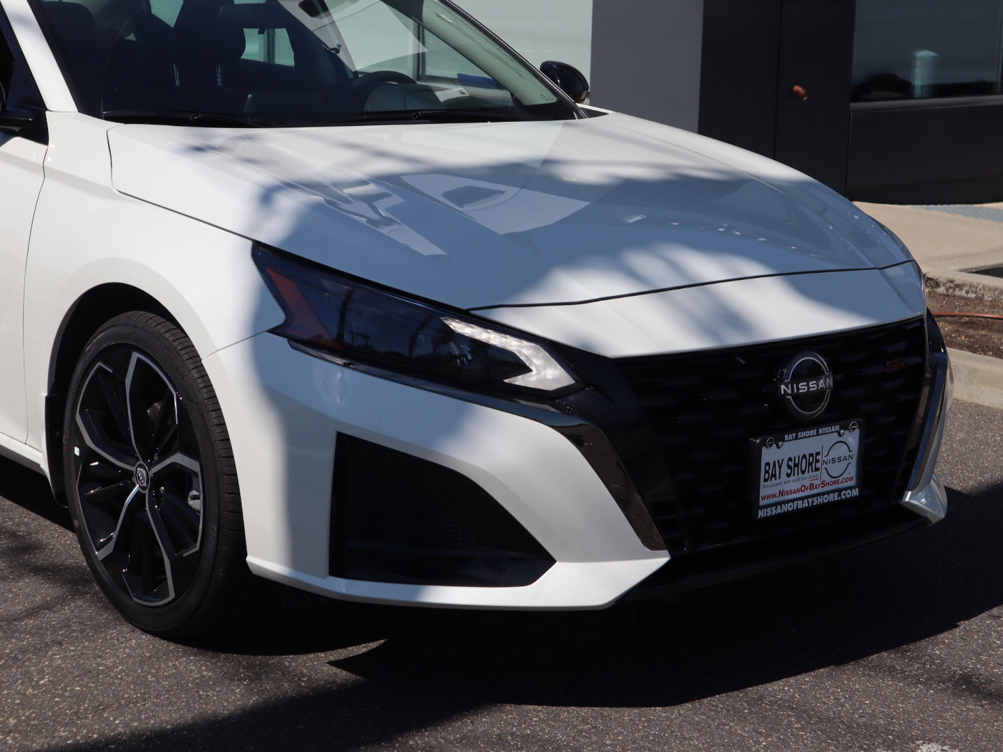 2025 Nissan Altima SR - Photo 3