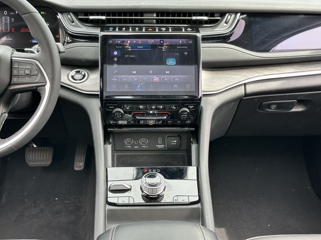2023 Jeep Grand Cherokee 30th Anniversary 4xe - Photo 14