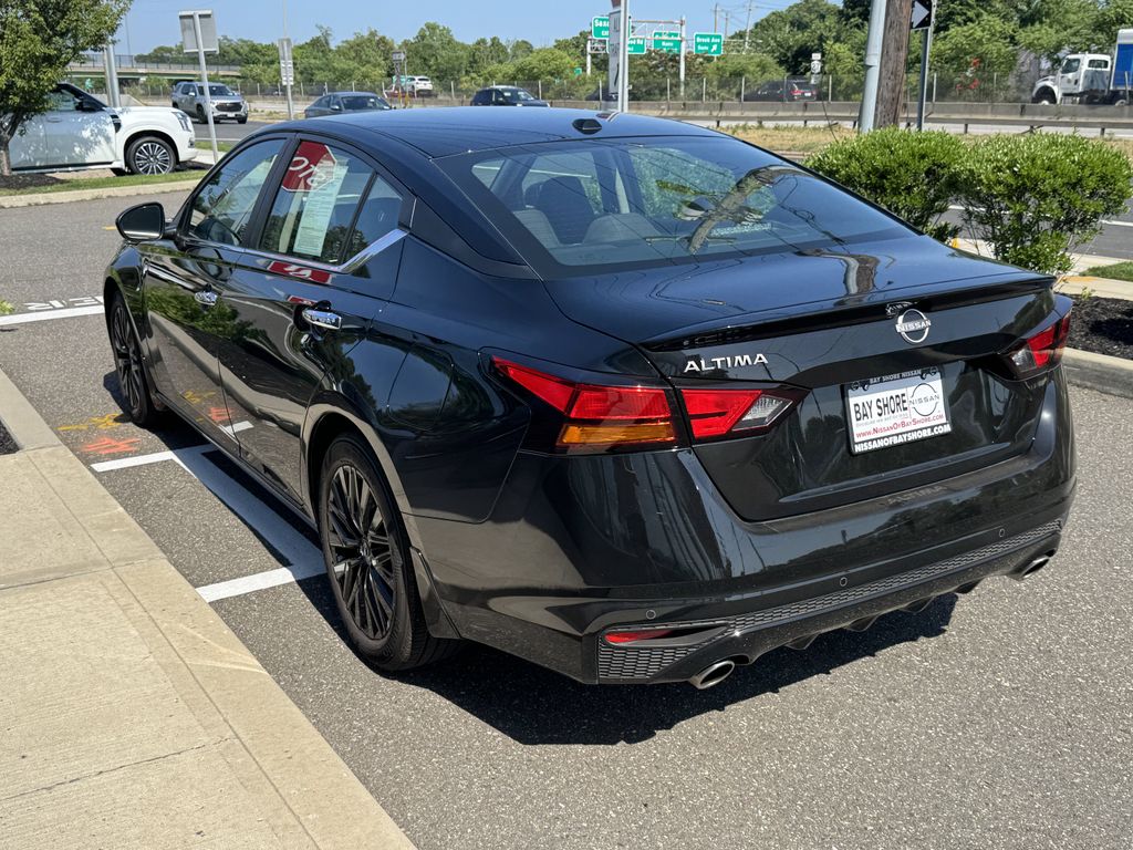 2025 Nissan Altima SV - Photo 7