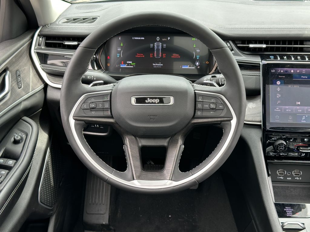 2023 Jeep Grand Cherokee 30th Anniversary 4xe - Photo 13