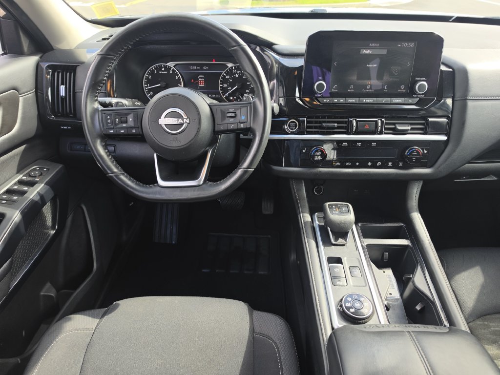 2024 Nissan Pathfinder SV - Photo 14