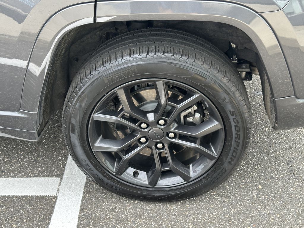 2023 Jeep Grand Cherokee 30th Anniversary 4xe - Photo 12