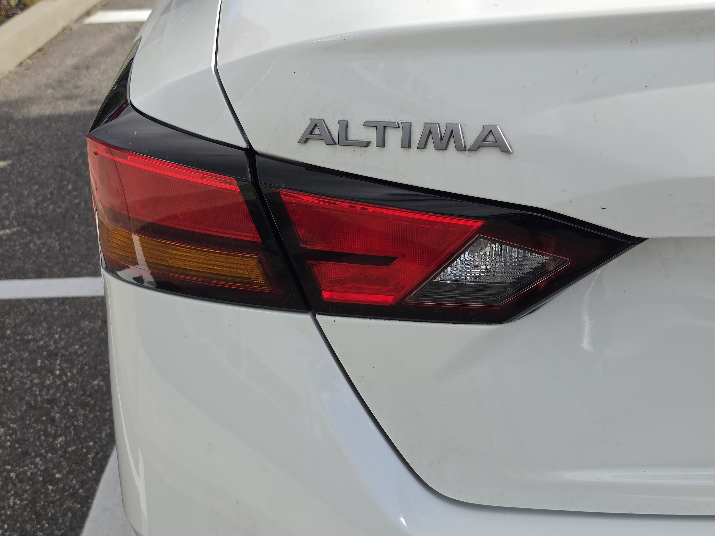 2025 Nissan Altima S - Photo 31