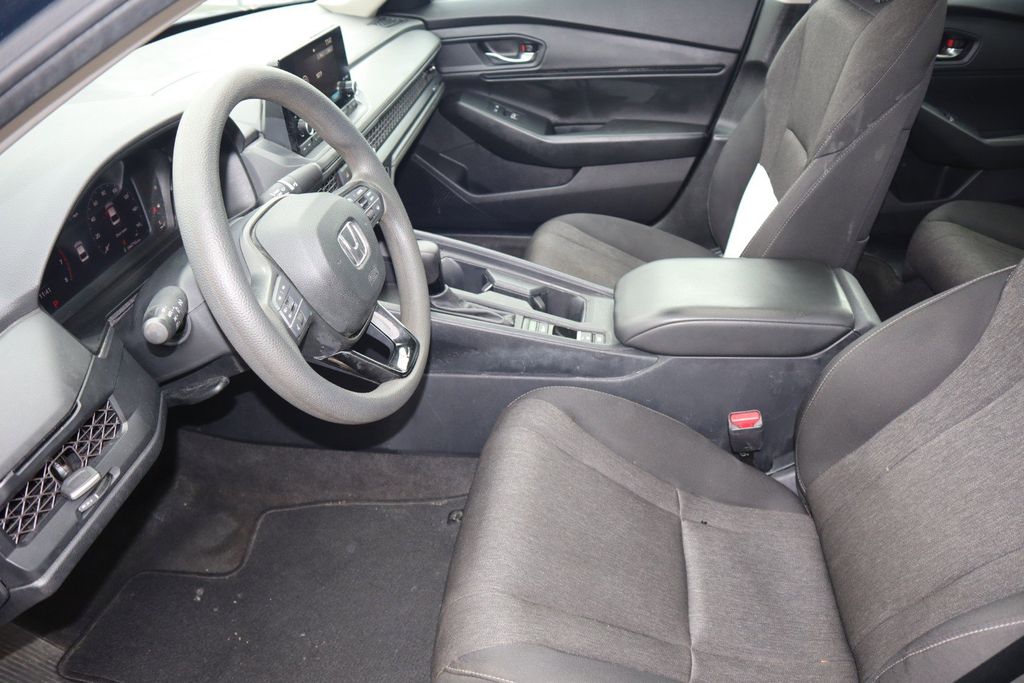 2023 Honda Accord EX - Photo 17