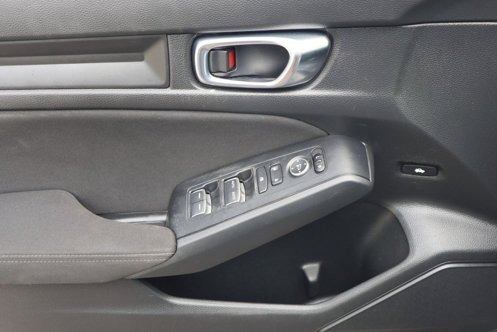 2025 Honda Civic Sport - Photo 18