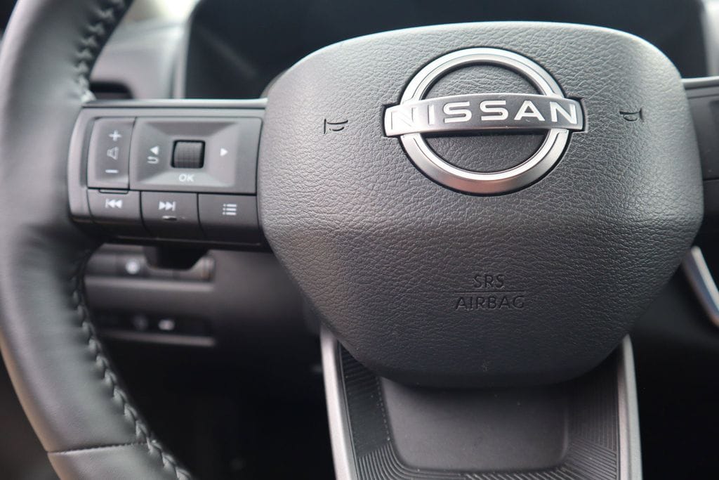 2025 Nissan Rogue SV - Photo 21