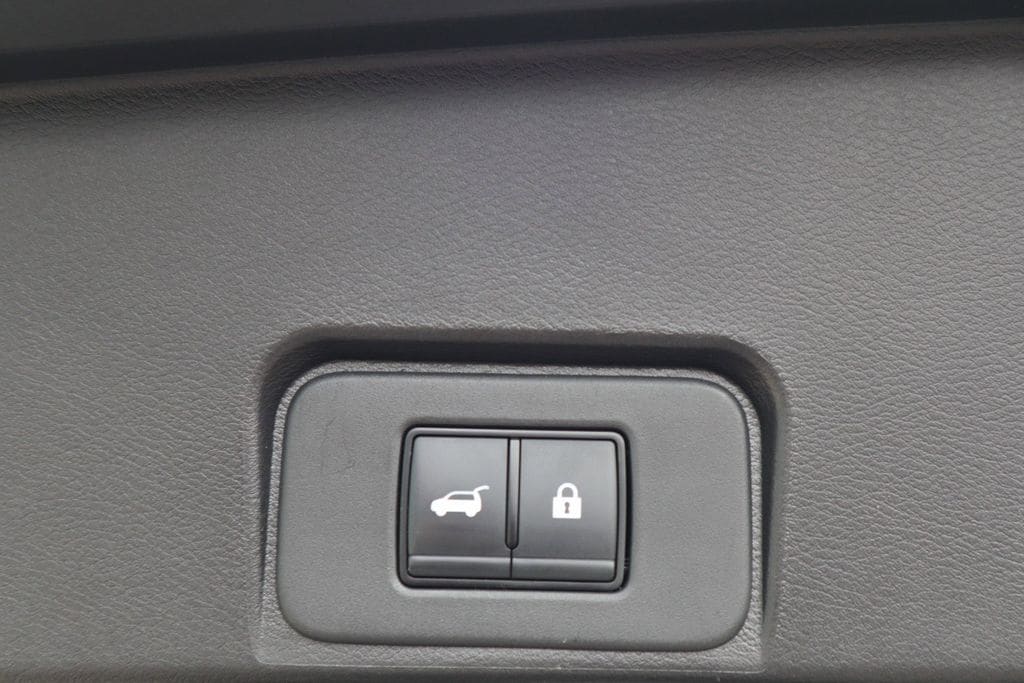 2025 Nissan Rogue SV - Photo 30