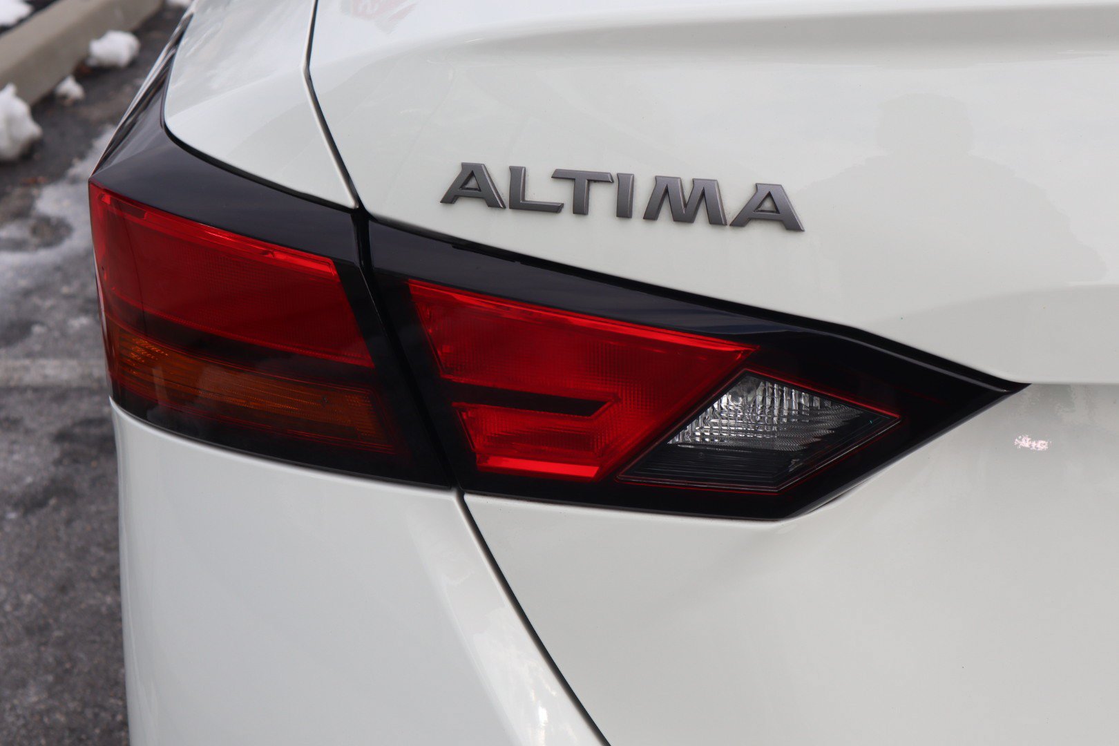 2025 Nissan Altima S - Photo 30