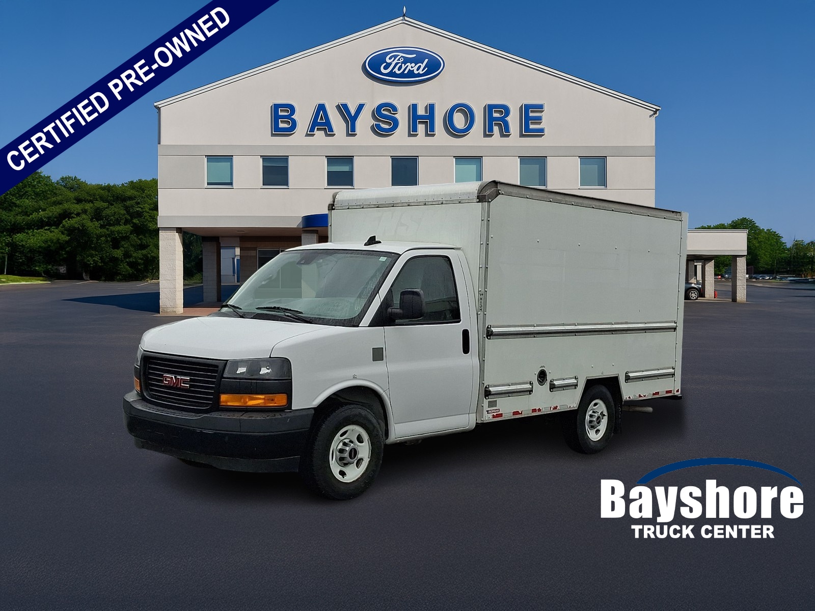 2021 GMC Savana Cutaway