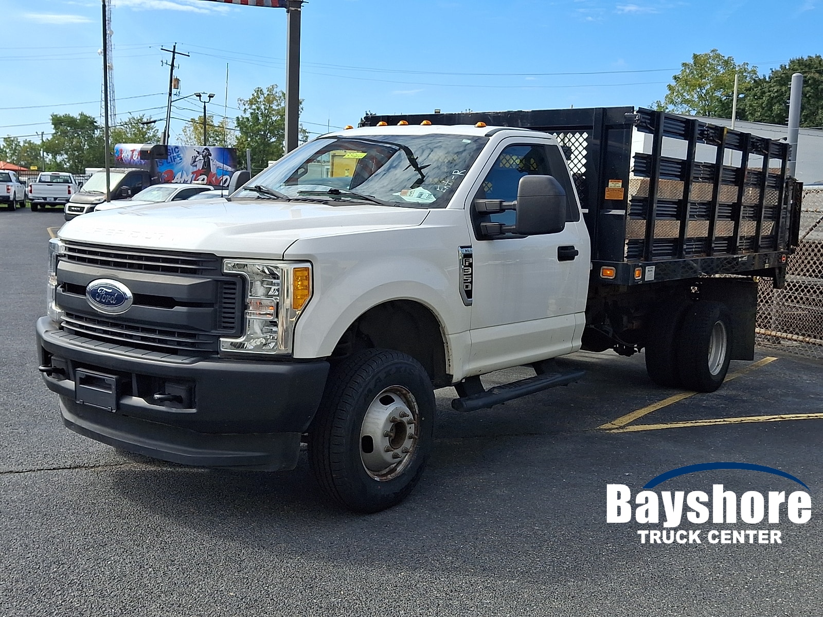 2017 Ford F-350 Super Duty Chassis Cab
