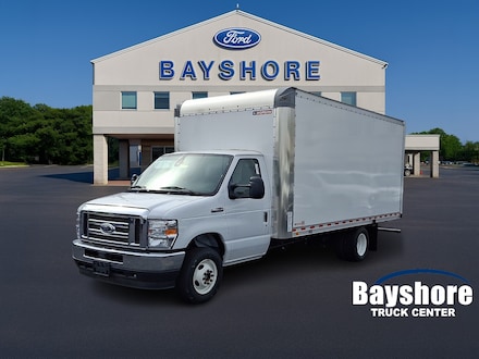 2025 Ford E-450 E450 Super Box Truck