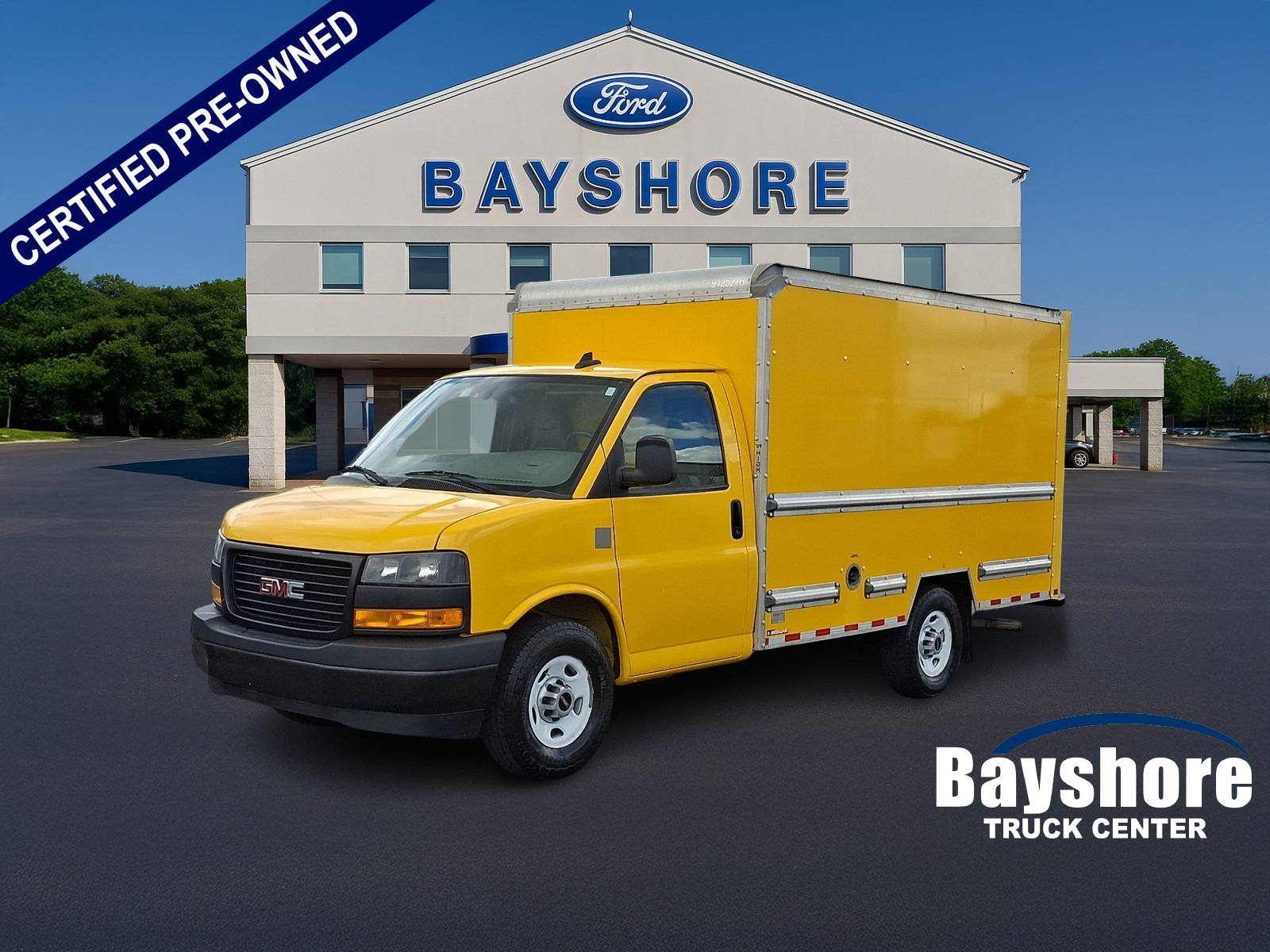 2021 GMC Savana Cutaway