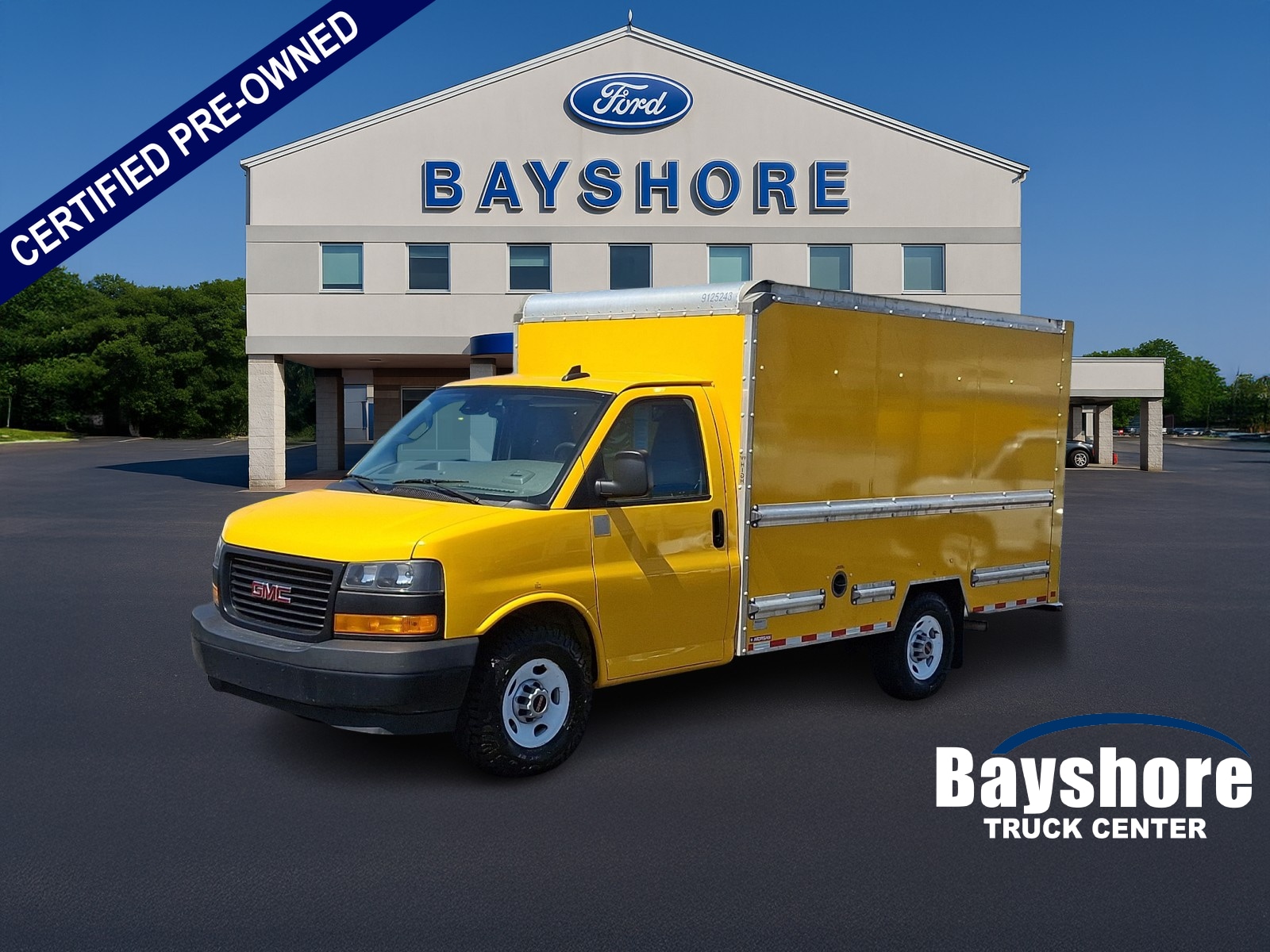 2021 GMC Savana Cutaway