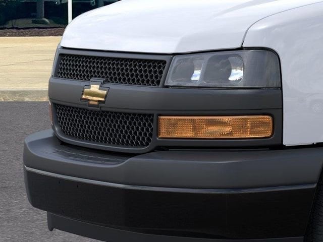 2026 Chevrolet Express Cargo Work Van - Photo 15