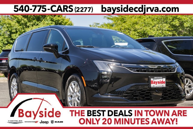 2027 Chrysler Pacifica Select