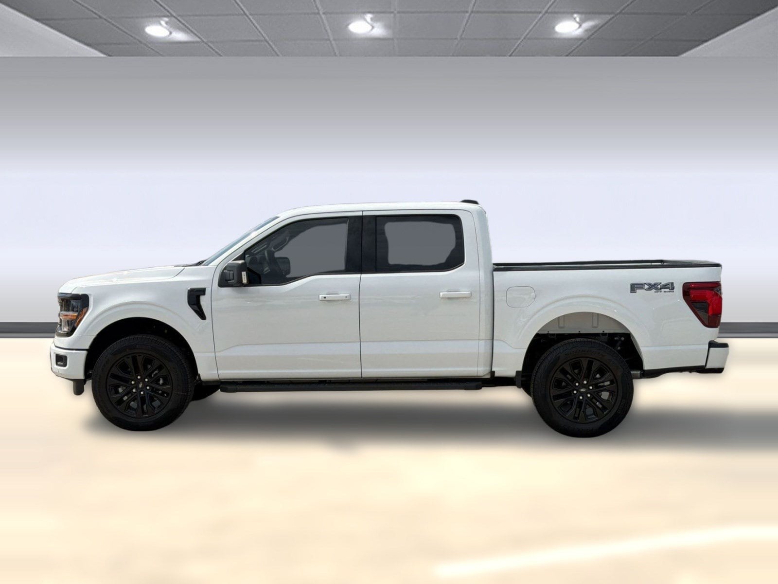 2026 Ford F-150 XLT - Photo 2