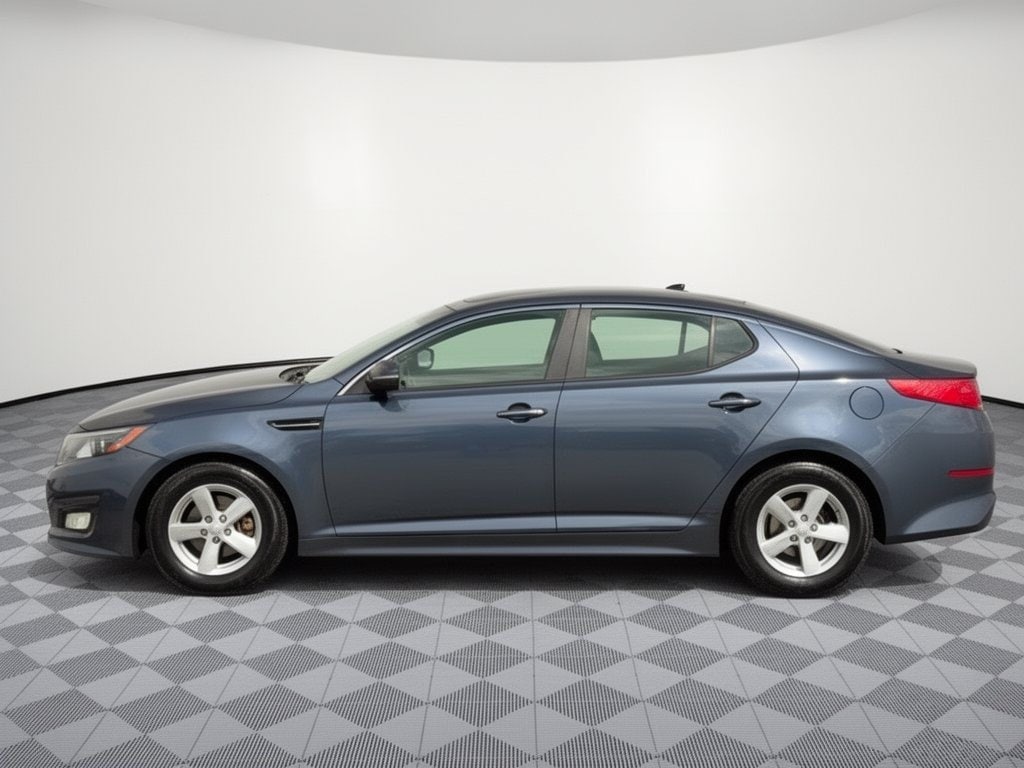 Used 2015 Kia Optima LX with VIN KNAGM4A76F5560975 for sale in Baytown, TX