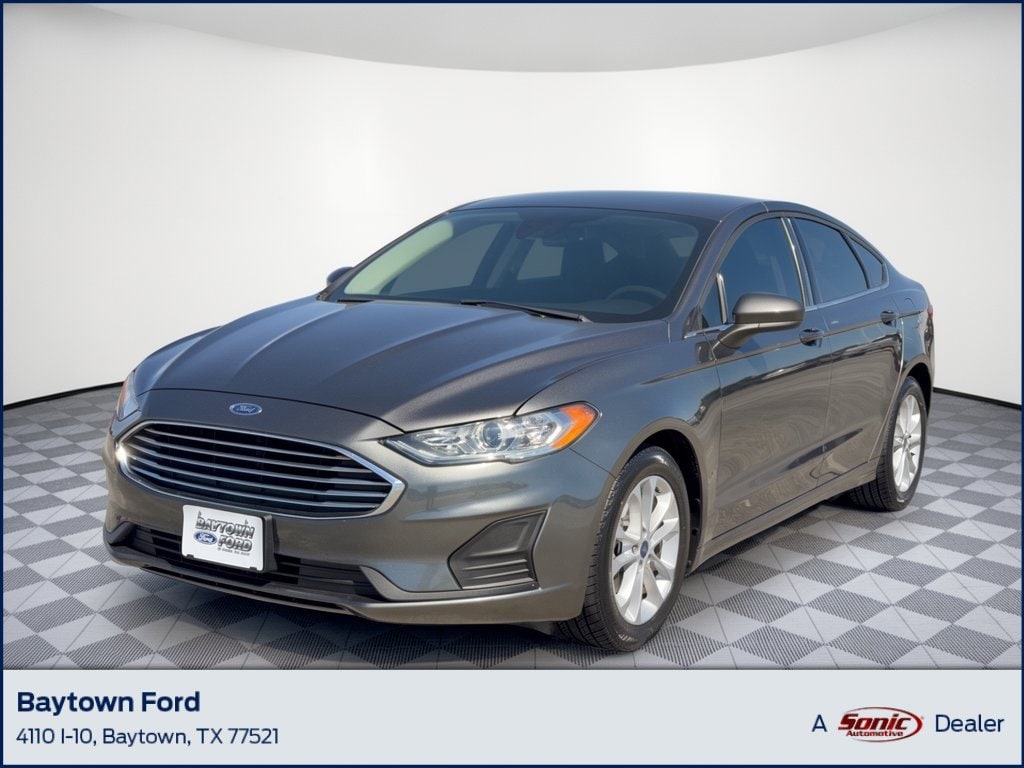 2020 Ford Fusion SE