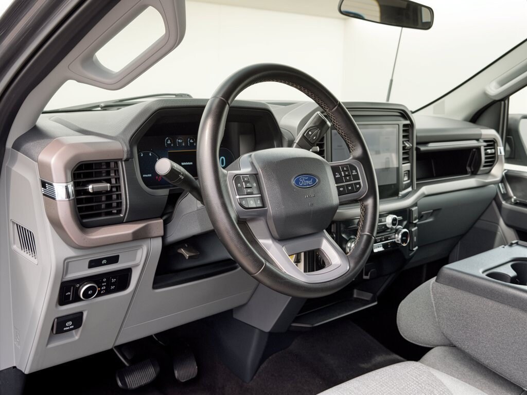 Used 2025 Ford F-150 XLT Truck SuperCrew Cab