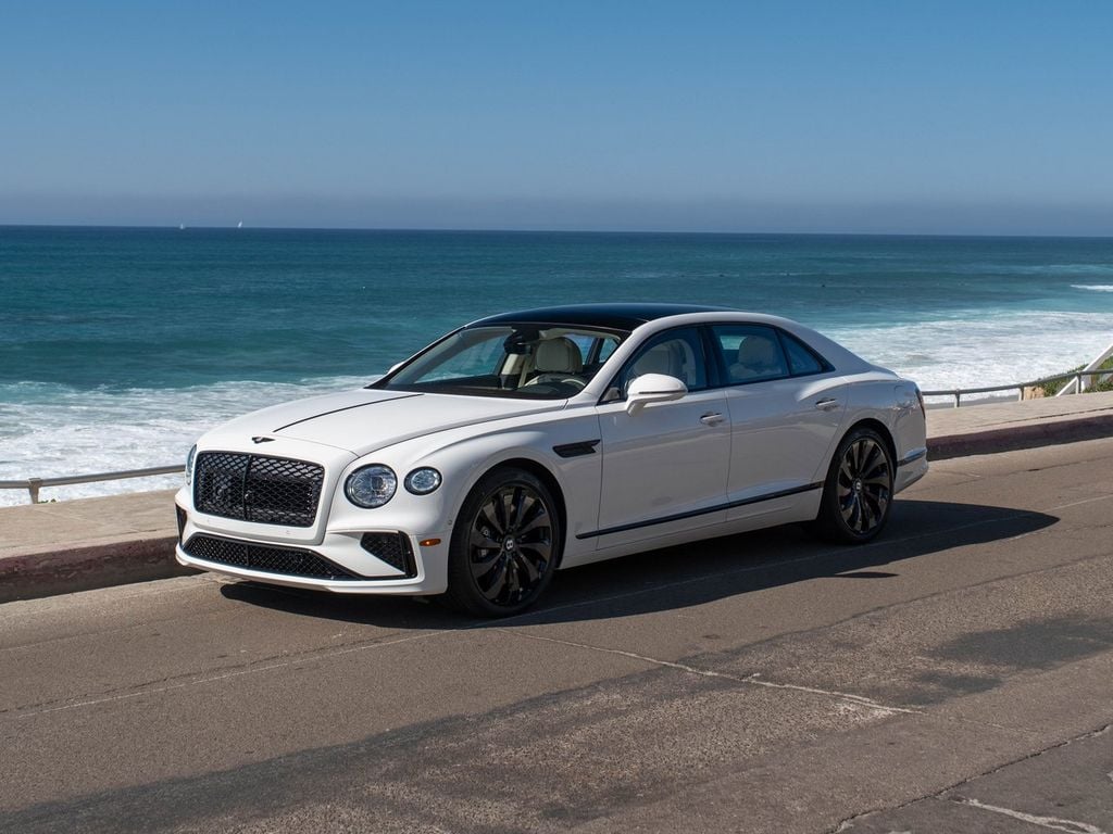 New 2026 Bentley Flying Spur V8 Sedan