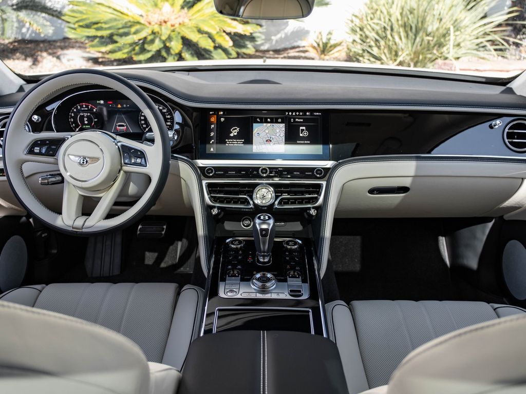 New 2026 Bentley Flying Spur V8 Sedan
