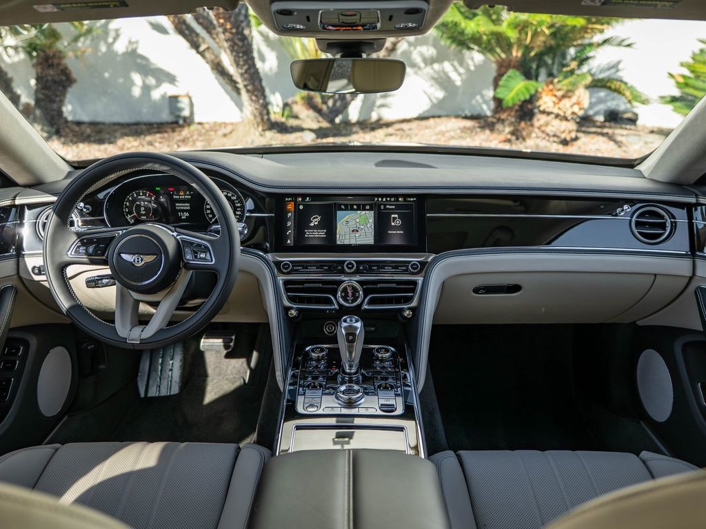 New 2026 Bentley Flying Spur V8 Sedan