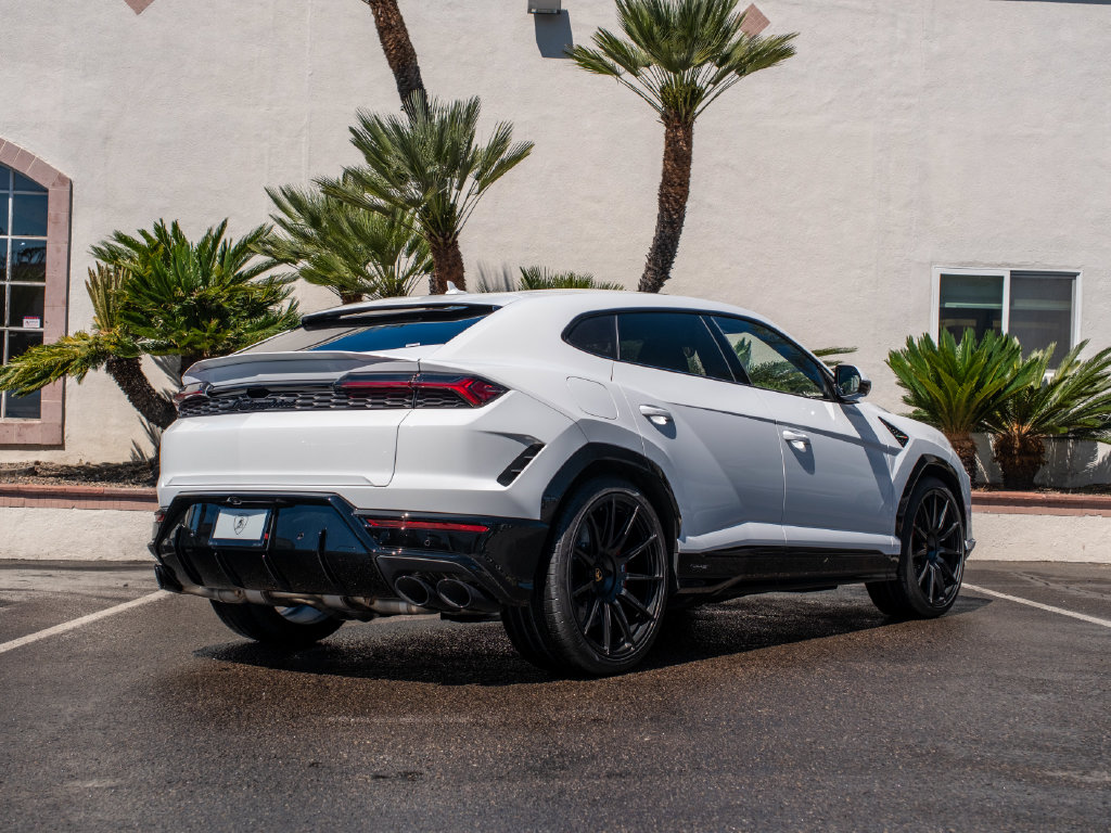 New 2026 Lamborghini Urus SE SUV