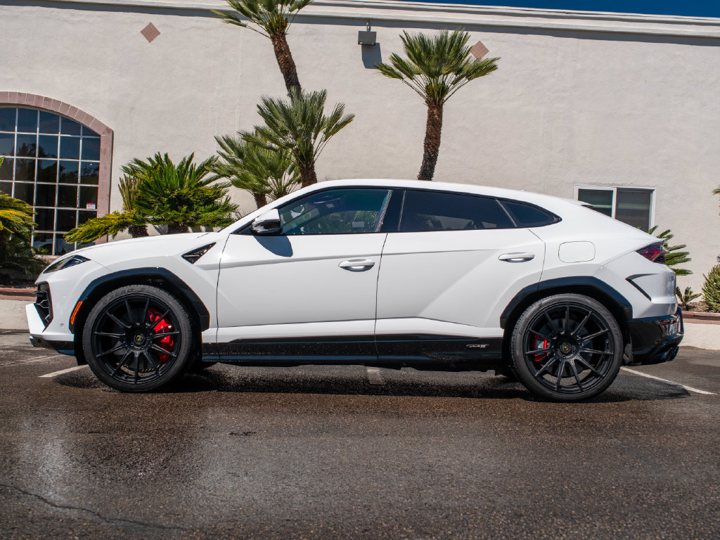 New 2026 Lamborghini Urus SE SUV