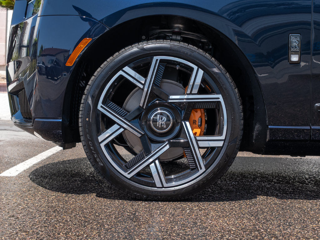 2027 Rolls-Royce Cullinan Black Badge - Photo 41