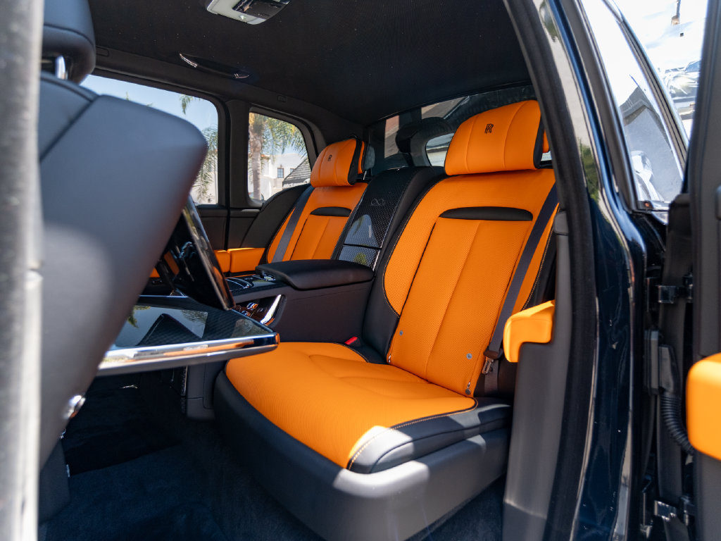 2027 Rolls-Royce Cullinan Black Badge - Photo 8