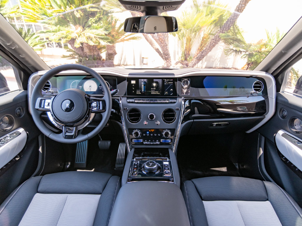 New 2027 Rolls-Royce Cullinan SUV