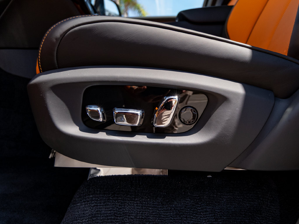 2027 Rolls-Royce Cullinan Black Badge - Photo 24