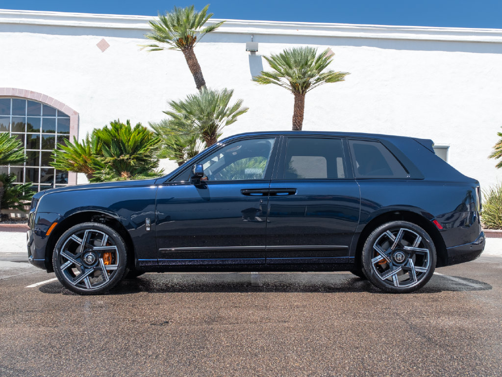 2027 Rolls-Royce Cullinan Black Badge - Photo 3