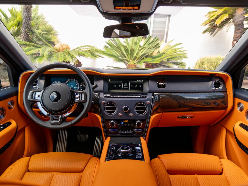 Certified 2023 Rolls-Royce Black Badge Cullinan . SUV
