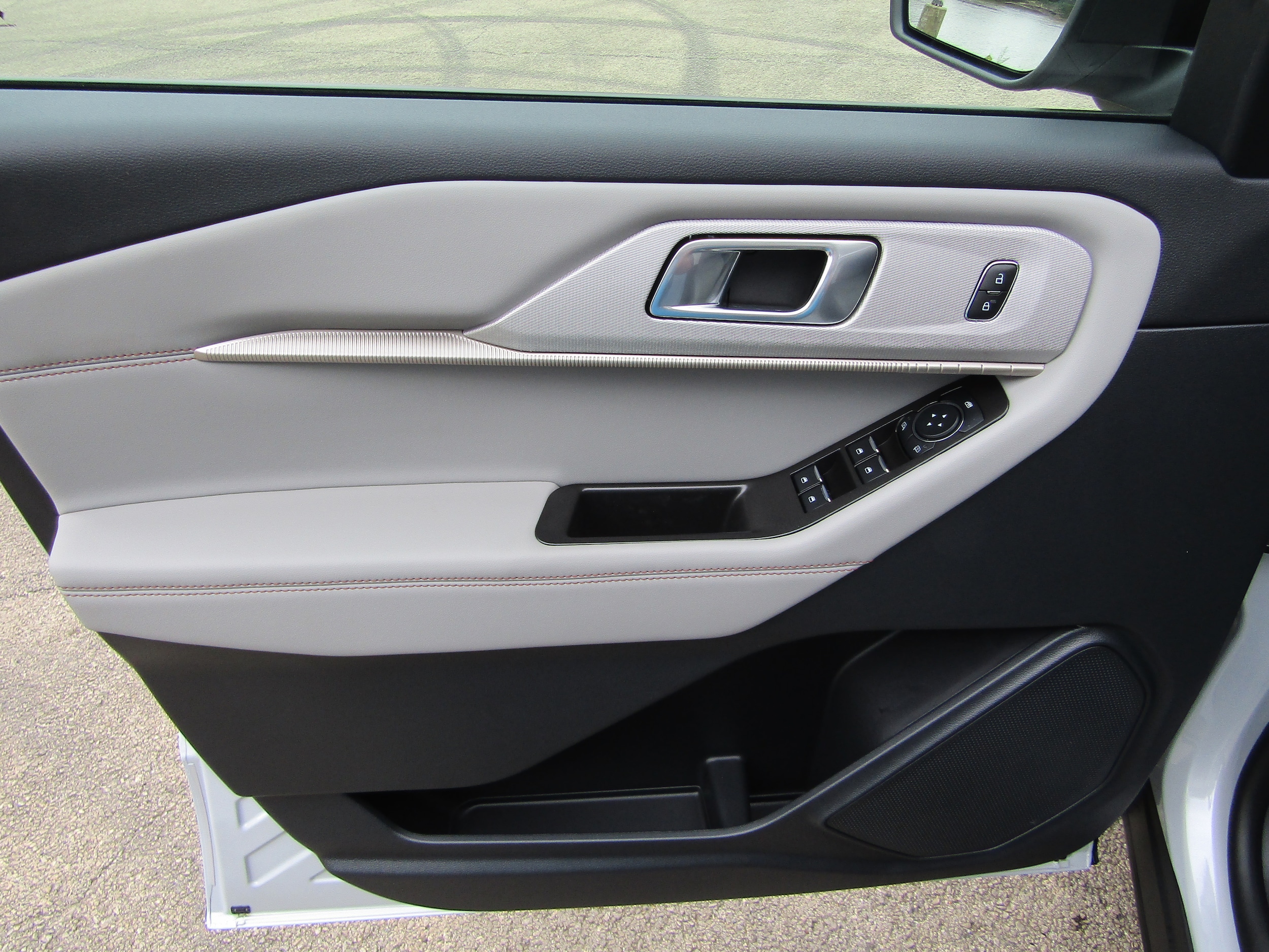 2026 Ford Explorer Active - Photo 10