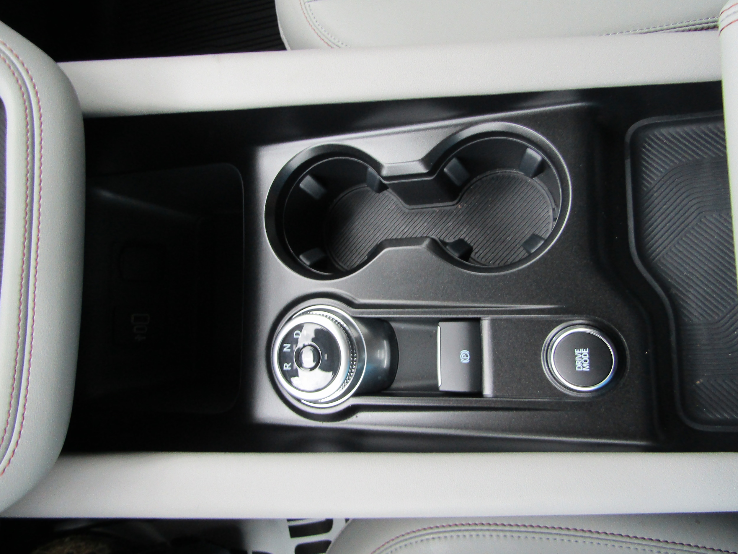 2026 Ford Explorer Active - Photo 28
