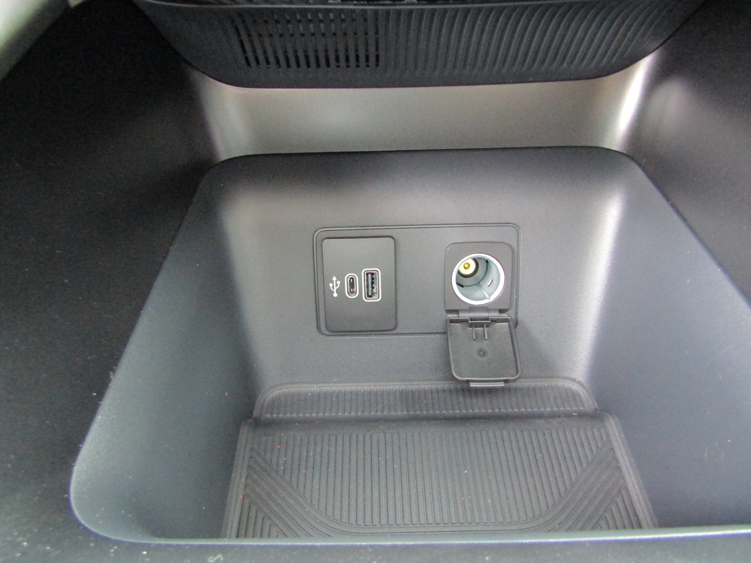 2026 Ford Explorer Active - Photo 42