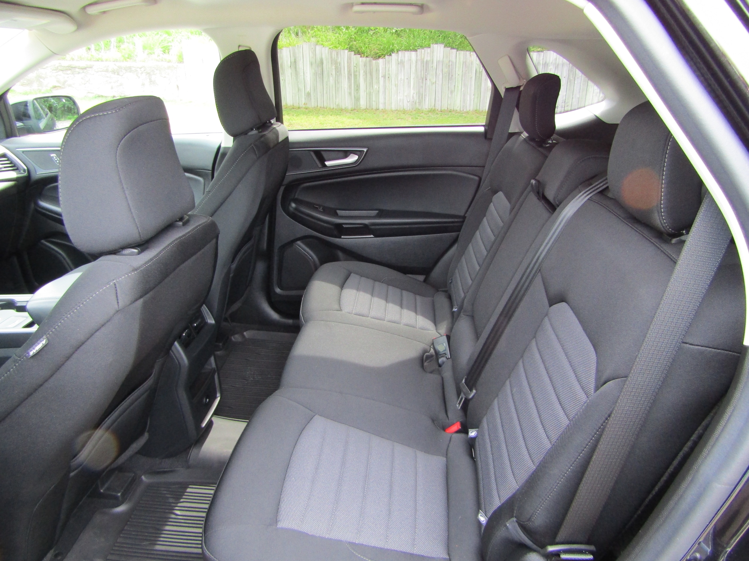 2024 Ford Edge SE - Photo 13