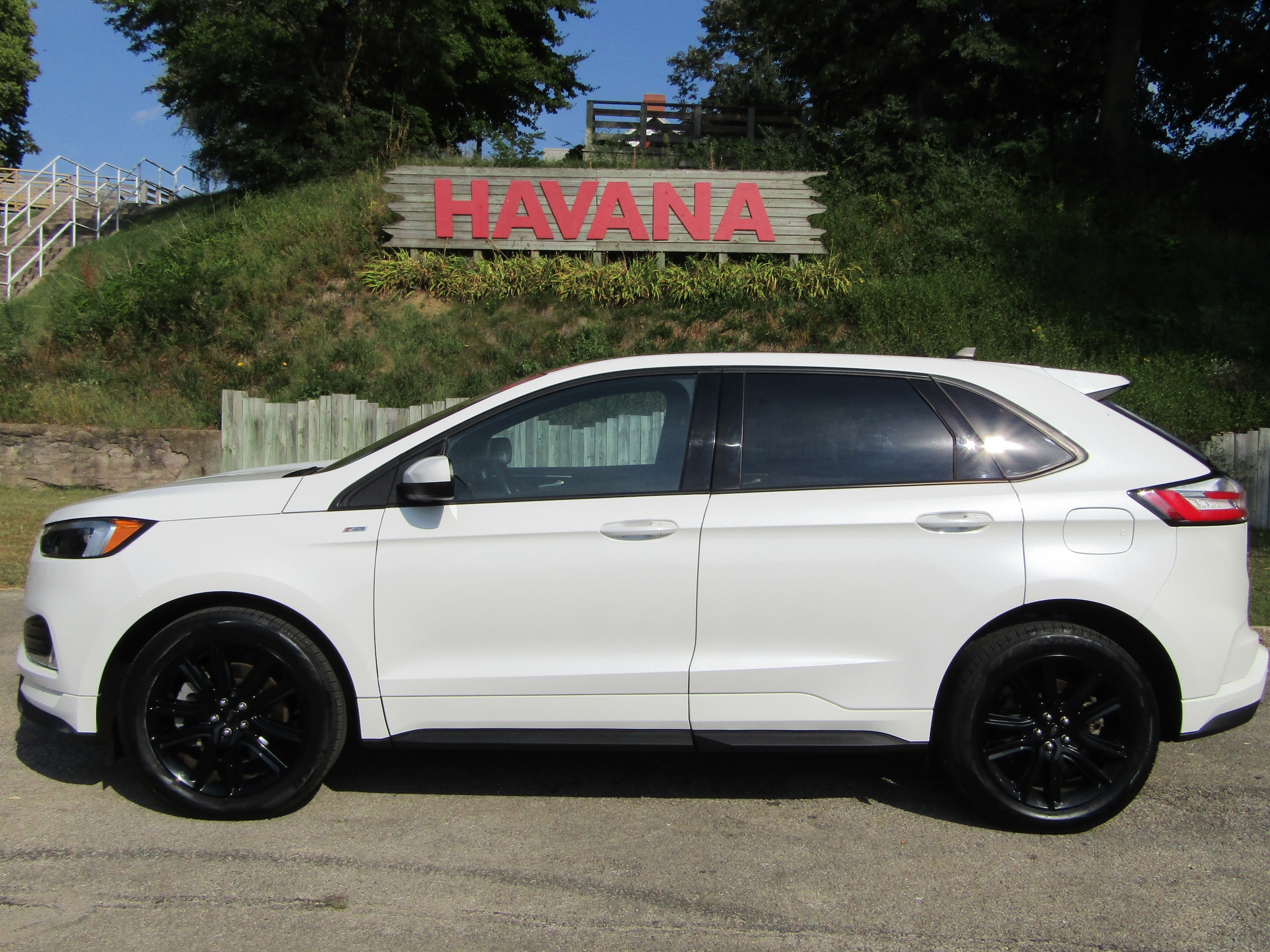2023 Ford Edge