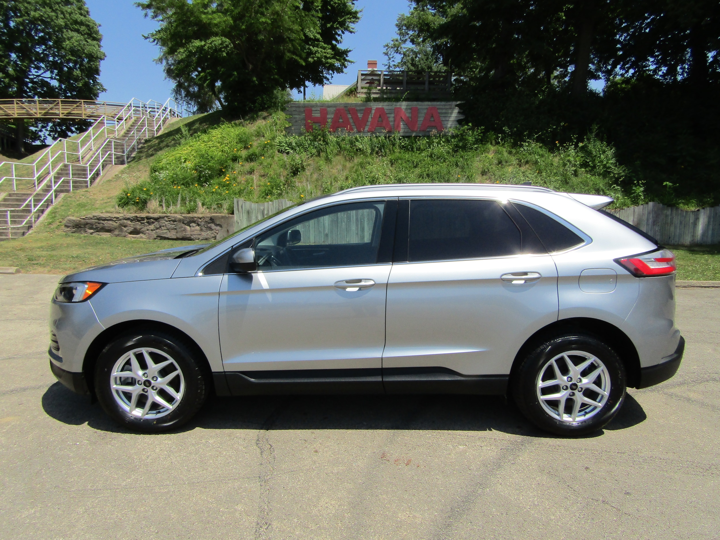 2023 Ford Edge