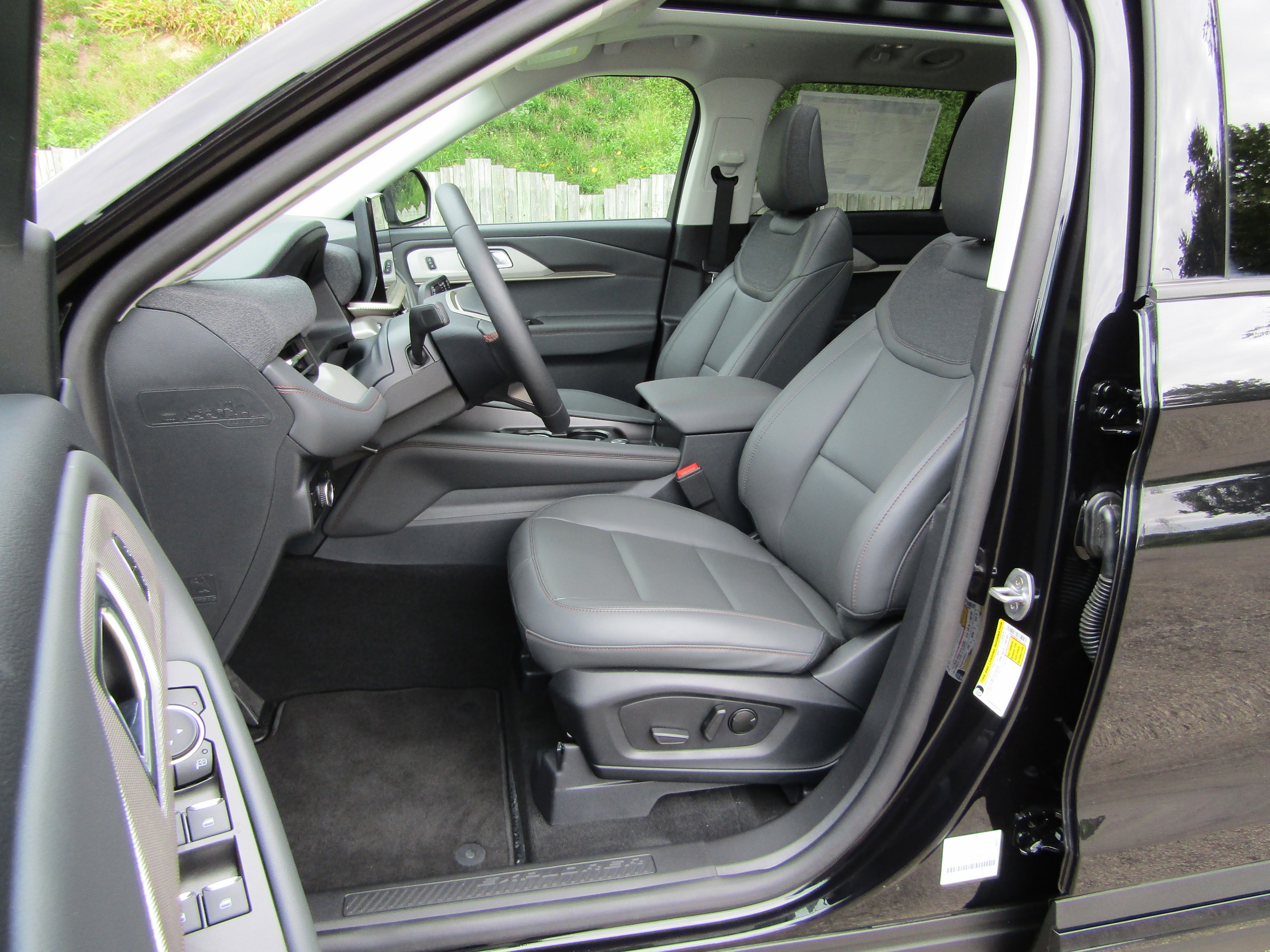 2026 Ford Explorer Active - Photo 14