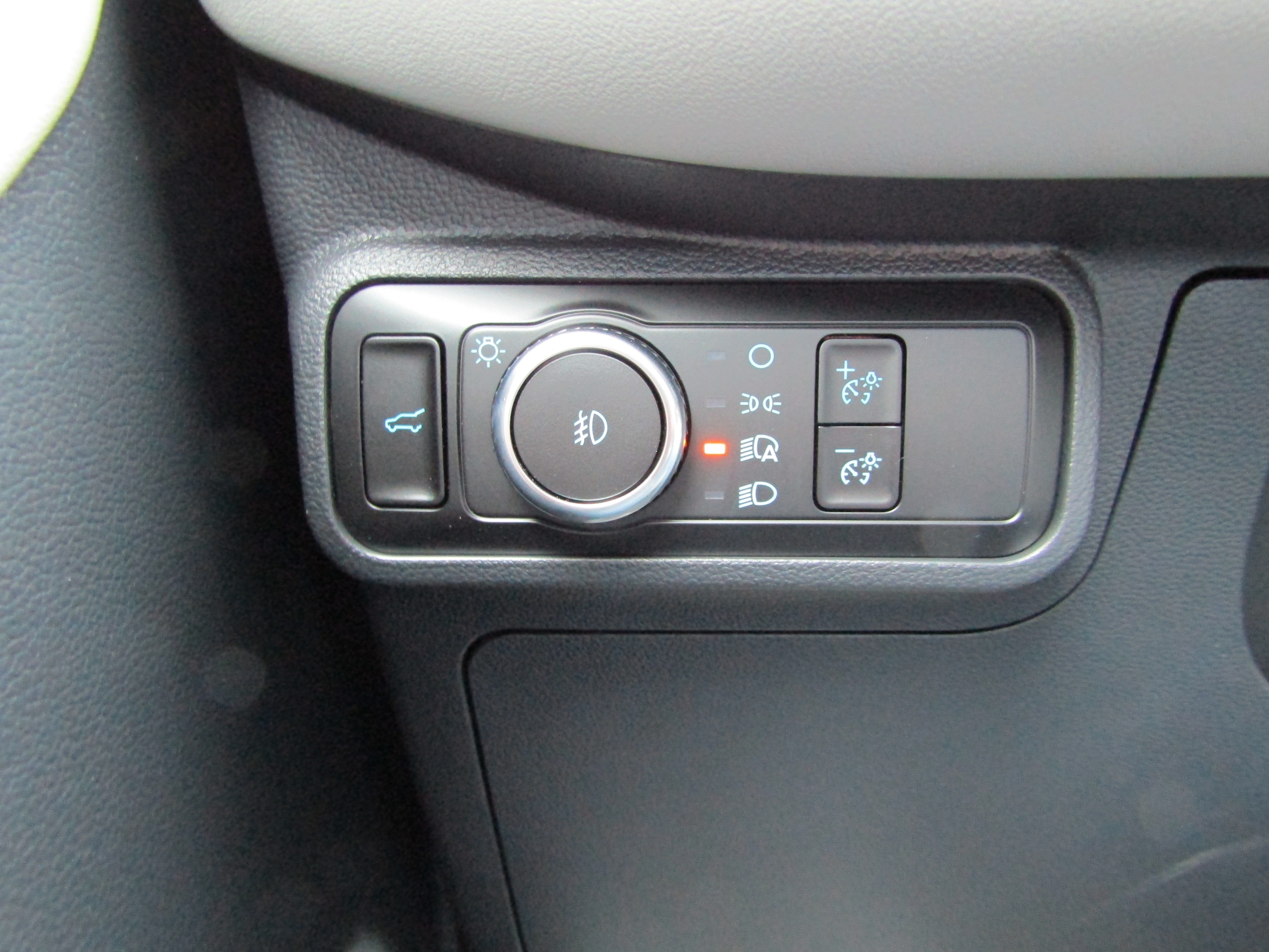 2026 Ford Explorer Active - Photo 19